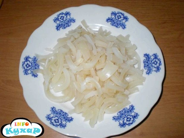 Салат з кальмарів з кукурудзою