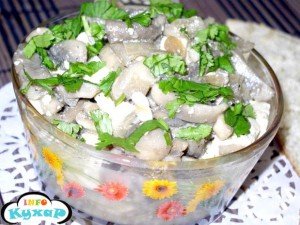 Салат з тофу і грибами