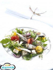 Весняний салат з сардинами